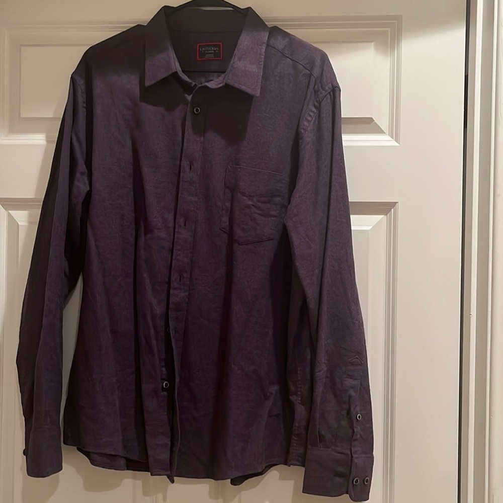 Untuckit long sleeve XL 👕